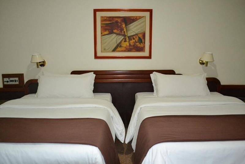 Dimas Lessa Hotel Montes Claros Exterior foto