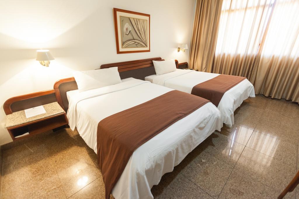 Dimas Lessa Hotel Montes Claros Exterior foto