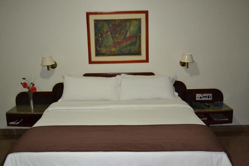 Dimas Lessa Hotel Montes Claros Exterior foto